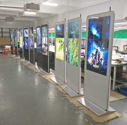 VETO Pionowa maszyna reklamowa 55-calowy wyświetlacz LCD w pomieszczeniach wewnętrznych Ekrany interaktywne dla sklepów detalicznych